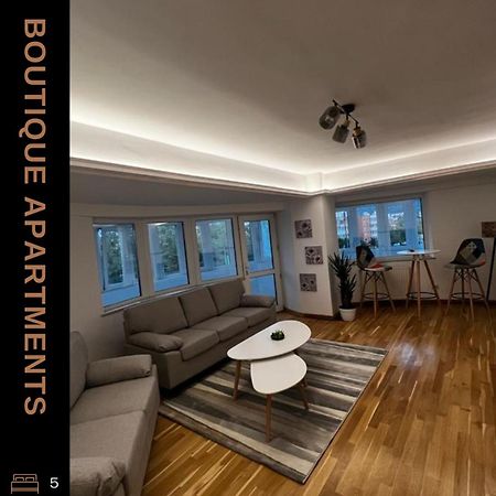 Boutique Apartments City Center Брашов Екстериор снимка