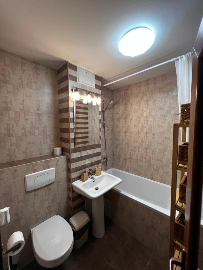 Boutique Apartments City Center Брашов Екстериор снимка
