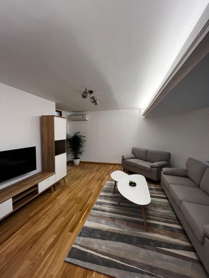 Boutique Apartments City Center Брашов Екстериор снимка
