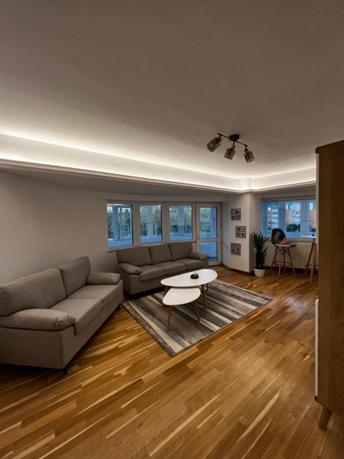 Boutique Apartments City Center Брашов Екстериор снимка